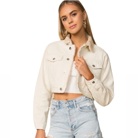 Superdown Madena Cropped Sherpa Jacket - Picture 2 of 10